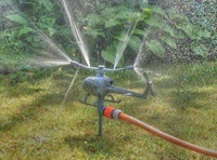 Peculiar one - Plant water - Helicopter